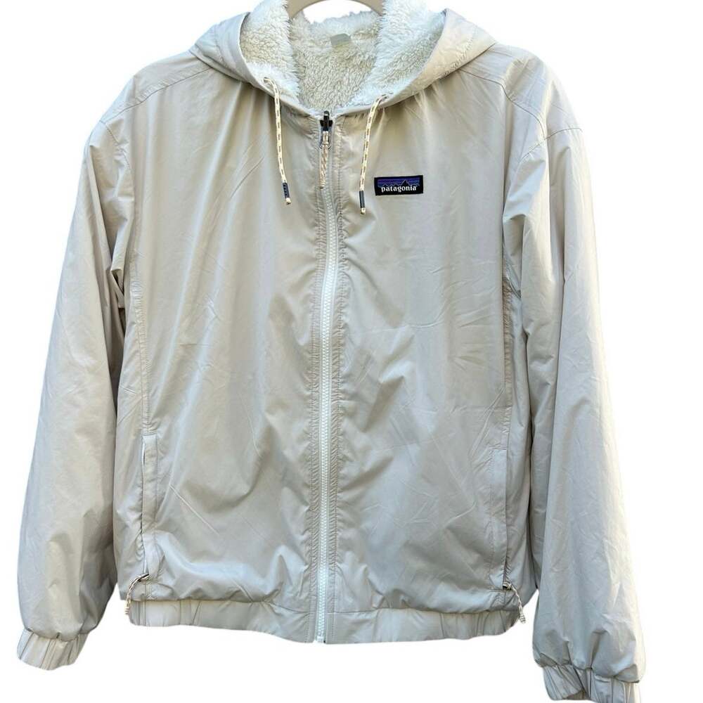 Patagonia Womenβs Reversible Los Gatos Cambria Sherpa Fleece Hooded Jacket